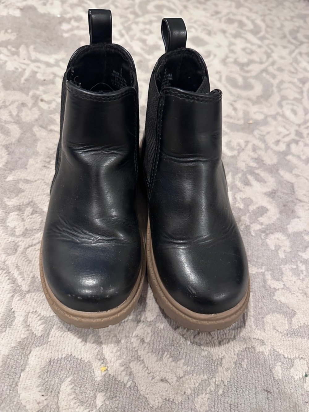 Old Navy Black Kids Chelsea Boots with Tan Outsole